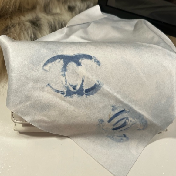 💎Chanel Mirrored Sunglasses with case & lens cloth - EUC, black & silver - Picture 6 of 11